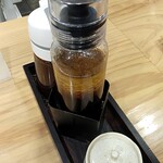 とんかつ 黒田 - ソース、トリュフドレッシング、塩