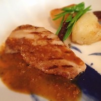 横濱元町 霧笛楼 - 神奈川県産やまゆりポークバラ肉の網焼き☆新ジャガと椎茸のオーブン焼き添え☆
                  