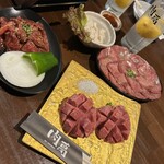 焼肉 肉萬 - 