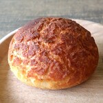 レヴォ - 自家製パン(2/3)