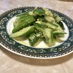 中華料理　龍縁 - ニンニクきゅうり和え