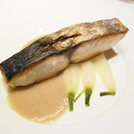 レストラン・セン - 鰆のポワレ　ゴボウと帆立貝のソース