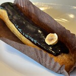 パン・オ・トラディショネル - エクレアショコラ295円