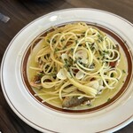 IL PLANETARIO - チップのインパデッラと紫蘇の実、昆布出汁のアーリオ・オーリオ・エ・ペペロンチーノ