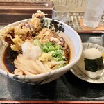 たけうちうどん店 - ② 下足と舞茸天ぶっかけ　おにぎり