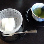 山茶花 - 果物：あま大根