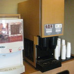 山茶花 - 大浴場階には冷たい黒豆茶などが無料で頂けるスペースも！