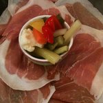 トラットリア エ ピッツェリア アミーチ - 