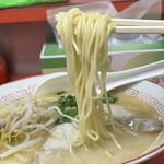 三陽軒 - 中細麺