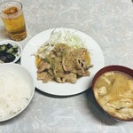 伊勢屋食堂 - 