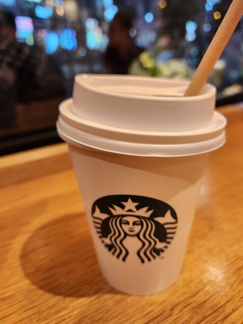 Starbucks Coffee - ★とも★ Child-friendly Starbucks store opens in Osaka offering child