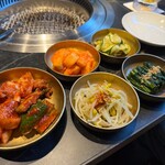 焼肉bue - キムチ盛り合わせ＆ナムル（２人前）