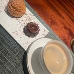 蒼 - 焼きたてカヌレ、シュークリーム