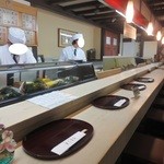 すし丸本店 - カウンター席