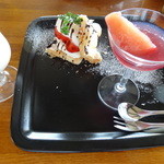 風のアトリエ - 苺のミルフィーユと林檎のコンポート（飲み物付き、４５０円）