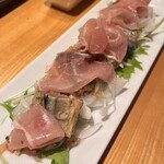 四季三乗 - オイルさんまとホタテ、生ハムのサラダ