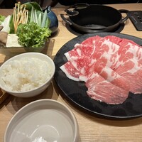 すき焼 しゃぶしゃぶつかだ KITTE大阪店 - 