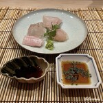 御料理 寺沢 - 割醤油とちり酢で星鰈と真鯒と鮃の味比べ