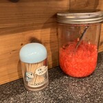 いか玉屋プラスアルファー - 卓上に紅生姜って珍しくね？