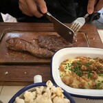 FLAT IRON  - 手前にマッシュ