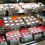 Yakiniku Kawachidon - 店内ショウケース③