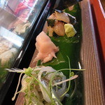 丸萬寿司 - 2014.4)さゆりの刺し身とかさごの磯辺あえ