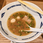 NIBOSHI MANIA - 銀鱗秋刀魚鮮魚煮干蕎麦の底に残ったスープ