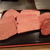 銀座のステーキ 恵比寿店 - 左から　ウチモモ　シキンボ　ランプ