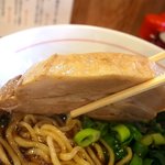 石原ラ軍団 - チャーシューは分厚いです。