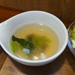 キッチン ブルー グローブ - あら？、スープの具材が少ない