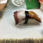 すし鶴 - タコさん
      因みにに酢だこさん太朗にはタコは入っていません‼︎