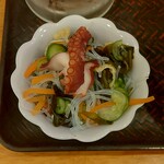 驛麺家 - おつまみ たこと胡瓜と春雨の酢の物 (税込)50円 (2024.09.10)