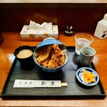 玉屋 - ここに瓶ビール小瓶が添えられればベスト。(笑)