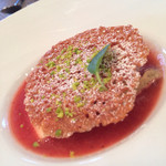 Les deux - 旬のあまおういちごのスープ、ホワイトチョコレートのムースと紅茶のアイス添え