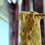 水炊き もつ鍋 博多廊 - 料理、締めのちぢれ麺