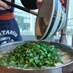 水炊き もつ鍋 博多廊 - 料理、もつ鍋