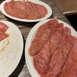 焼肉 ジャンボ - 