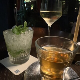 バー オクタゴン_0