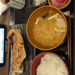 しんぱち食堂 - 赤魚ひもの定食