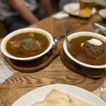 ヘンドリクス カリー バー - ポークカレーとチキンカレー