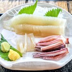 光る海 - イカ刺し