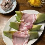 メツゲライクスダ - 千葉から届いたメロンとハム