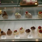 パティスリーウスナガ - ショーケース