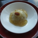 広東料理 センス - プレミアムな小龍包　燕の巣入り上湯ソースと共に