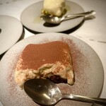 bistro さんて - デザートティラミスとアイス2種