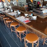 てっぱん居酒家 阿吽 - カウンター席