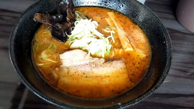 麺屋 雷文 - 糸井（ラーメン）の写真