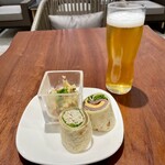 ANA SUITE LOUNGE、ANA LOUNGE - ポケとロールで飲むよね！