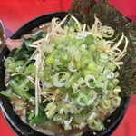 家系ラーメン たつ家 - 