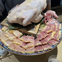 飛鳥くら田 - 宮崎産の比内地鶏 雌 240日飼育